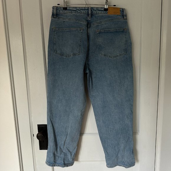 Frank & Oak Cyndi High Rise Straight Jean - Picture 8 of 12